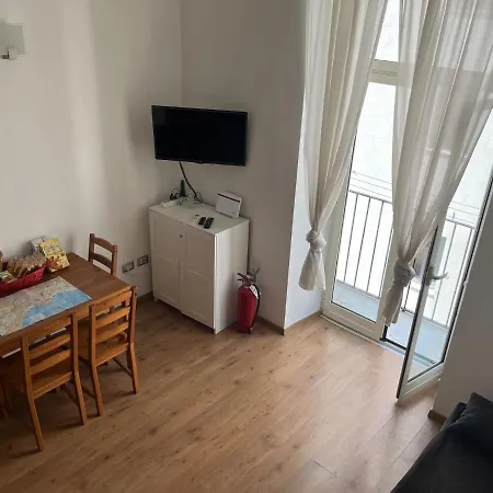 Oda ve Kahvaltı Ale & Tizy House Napoli