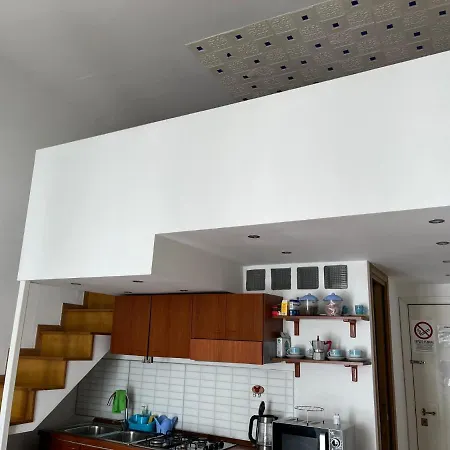 Ale & Tizy House Oda ve Kahvaltı Napoli