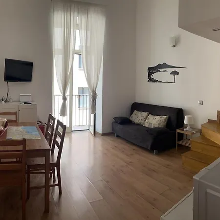 Oda ve Kahvaltı Ale & Tizy House *