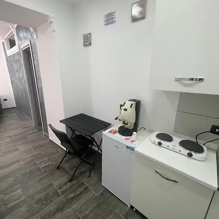 Regina Bnb Apartment Naples