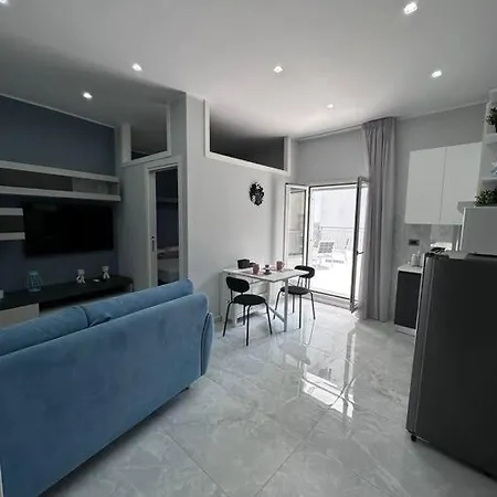 Nunu Santa Lucia Apartment