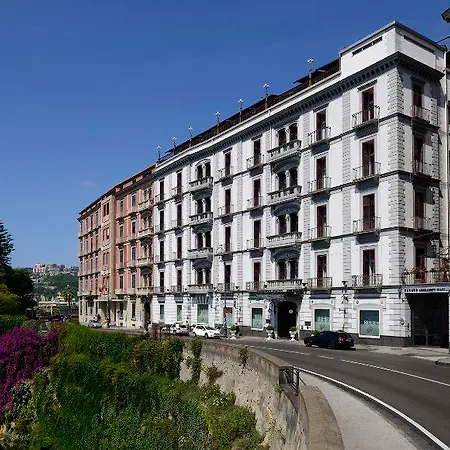 Grand Parker's 5* Neapel