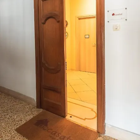Accasatua Neapolitan