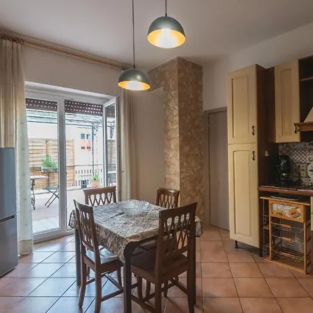 Accasatua Neapolitan Vakantiehuis