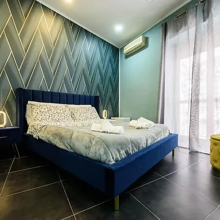 Appartamento City Life - Per 9 Persone Al Centro Napoli
