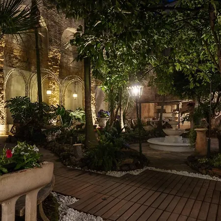 Artemisia Domus - Giardino Napoli