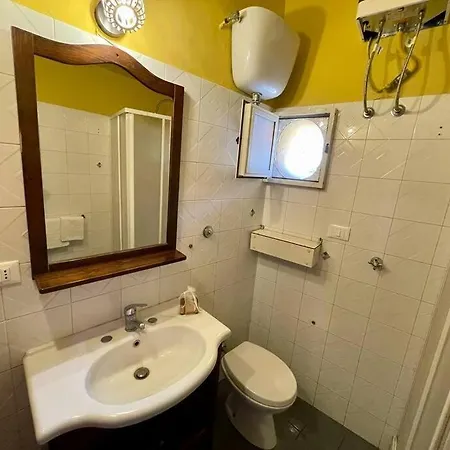 Apartment Spaccanapoli Top, Your House In The Old Town Naples