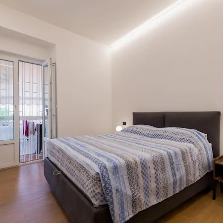 Exclusive Parking Flat X 4 Near Metro 1 Salvator Rosa * Naples