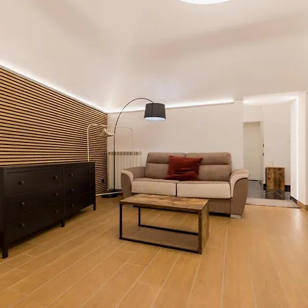 Apartment Exclusive Parking Flat X 4 Near Metro 1 Salvator Rosa *
