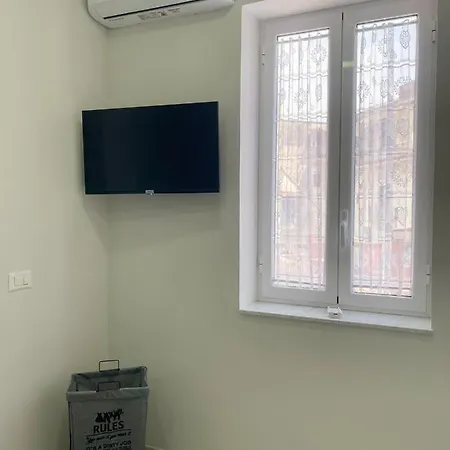 House Aleanto Apartment