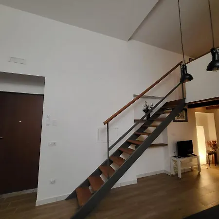 Mi.6 Apartment *