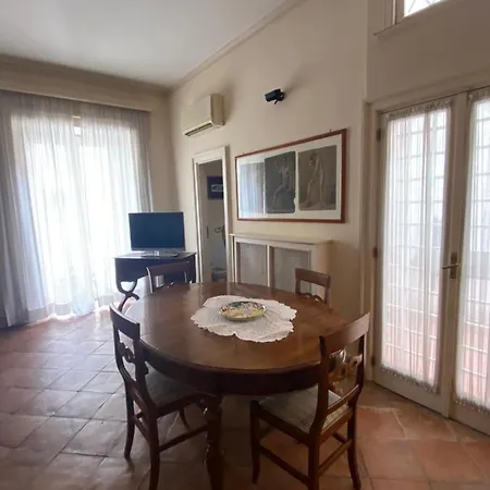 Appartamento Royal In San Domenico Maggiore