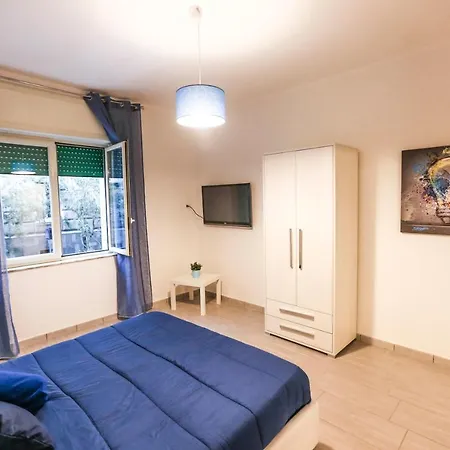 Habitat: Luxury Centro Neapol