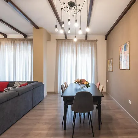 Accasatua Neapolitan Holiday home *