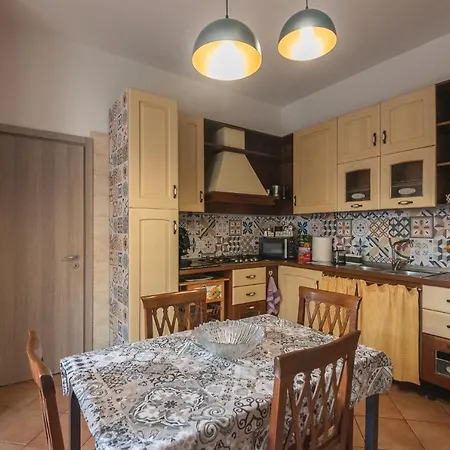 Holiday home Accasatua Neapolitan