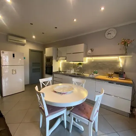 Habitación en casa particular Marilyn Appartments