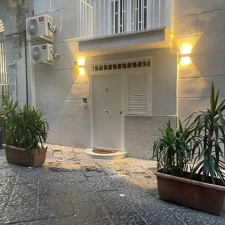 Metro Stazione-museo 500 M-appartamento Ed Elegante Dimora De Curtis Apartman *