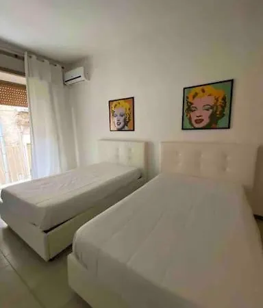 A Casa Di Titty Homestay Naples