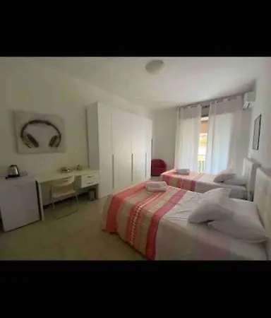 A Casa Di Titty Séjour chez l'habitant Naples