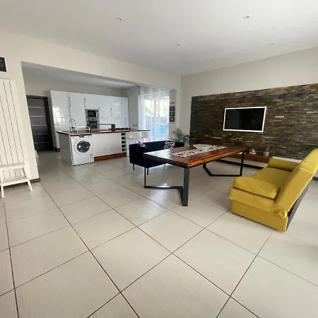 Pool And Garden House Naples