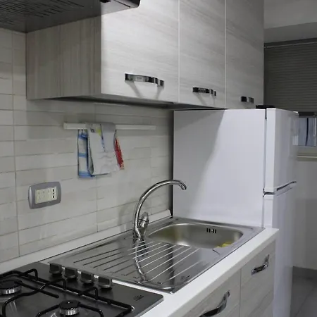 Apartment Pellegrino House - Stazione E Aeroporto Naples
