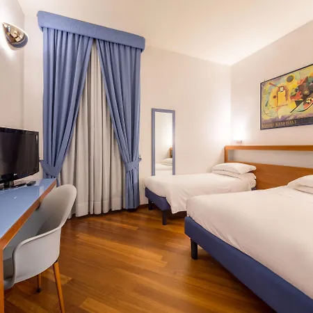 Western Plaza 4* Naples