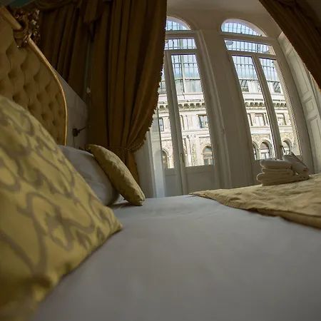 Art Santa Brigida Bed & Breakfast