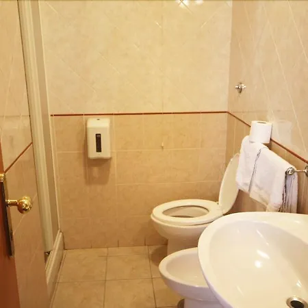 Hotel Zara 2*