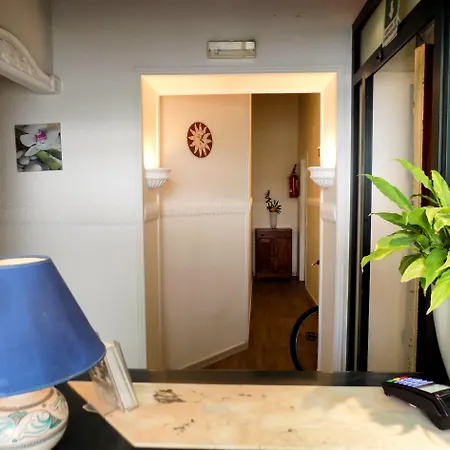 Le Orchidee 2* נאפולי
