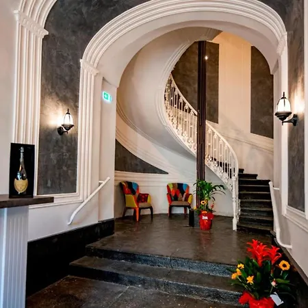 Hotel Elisio &