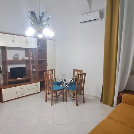 Apartment Mendozza House *