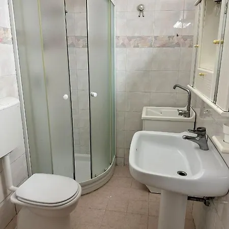 Diana Apartment *