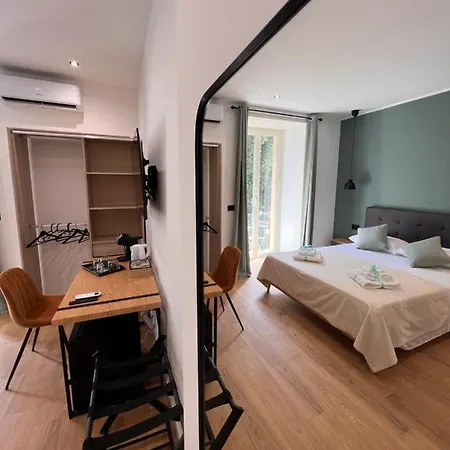 Guest house Relais Cavour Naples