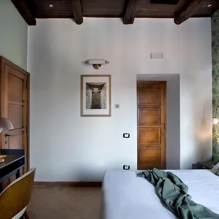 La Nova Bed And Museum Bed & Breakfast Naples