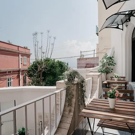 Aparthotel Il Cortile By Vista Napoli
