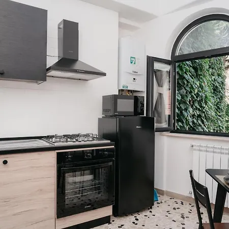 Il Cortile By Vista Napoli Aparthotel Naples