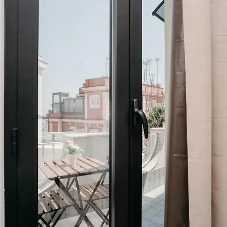 Aparthotel Il Cortile By Vista Napoli *