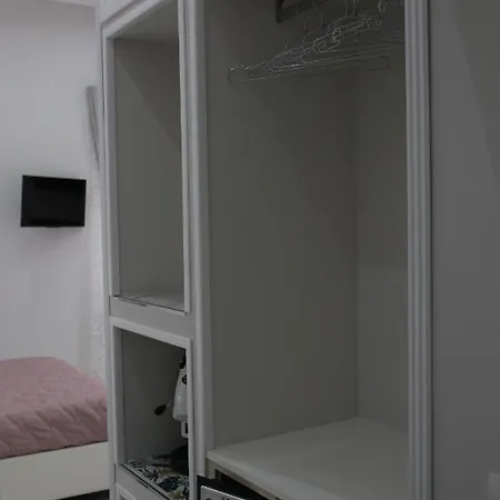 Hilton Bed & Breakfast Naples