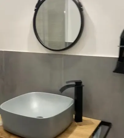 Rosaroll Homes Alojamento de Acomodação e Pequeno-almoço Nápoles