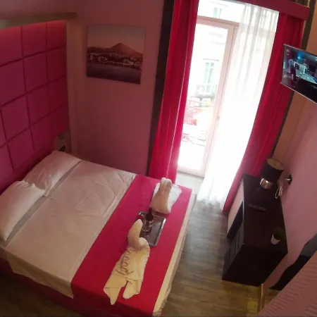 Sleep In Naples Bed & Breakfast