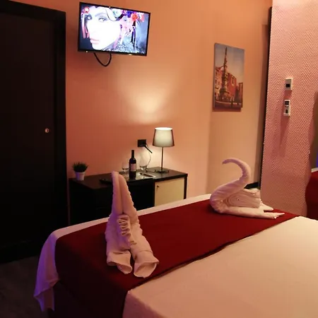 Sleep In Naples * Naples