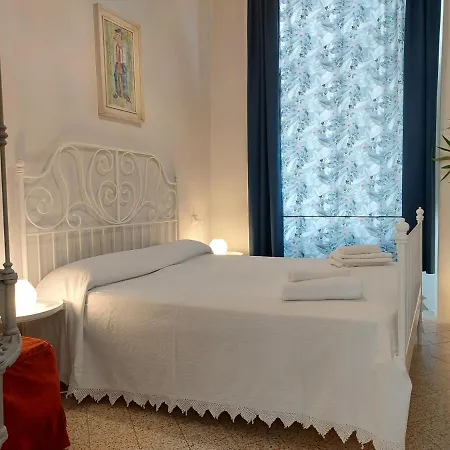 Bed & Breakfast Palazzo Carafa Di Montorio *