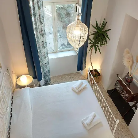 Bed & Breakfast Palazzo Carafa Di Montorio