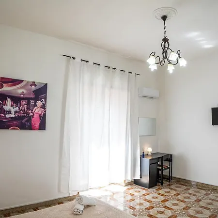Apartment Core Di