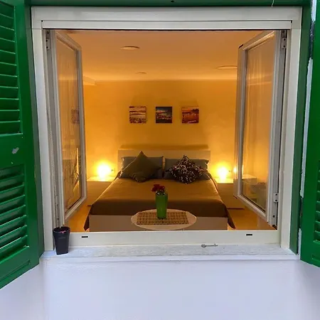 Maison Atri 17 Apartment Naples