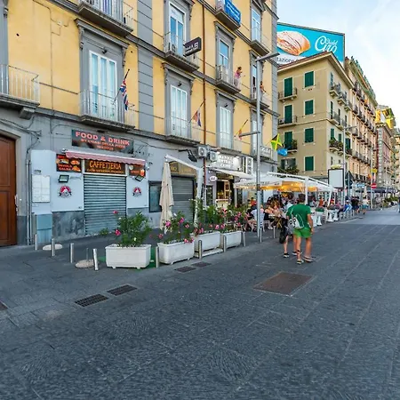 Appartamento Central Station Housing By Wonderful Italy Napoli