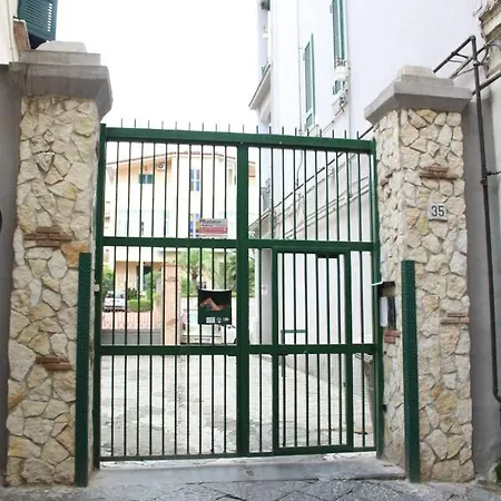 Neve Al Sole Bed & Breakfast