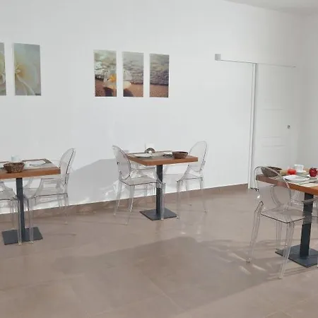 Bed & Breakfast La Movida Naples