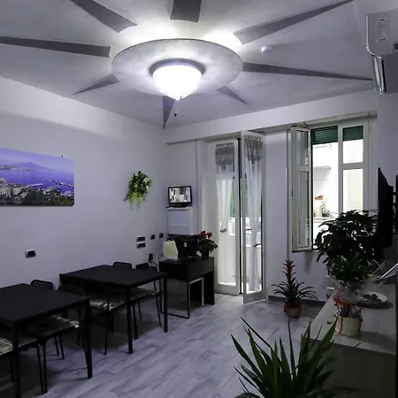 Donn'anna 3* Naples