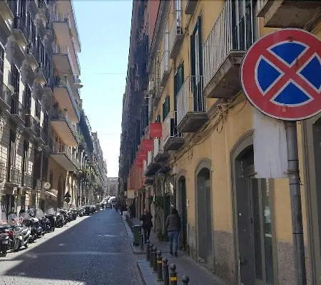 基艾亚套房旅馆 招待所 2*